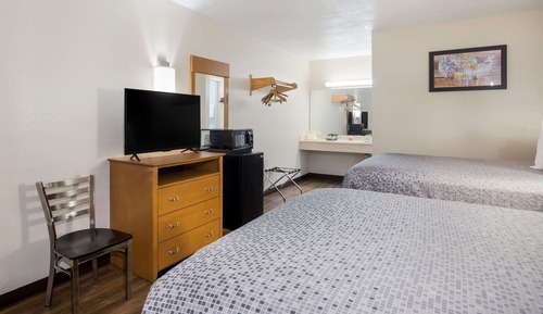 Chambre, 2 grands lits, non-fumeurs