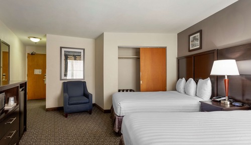 Chambre Standard, 2 lits doubles, accessible aux personnes à mobilité réduite