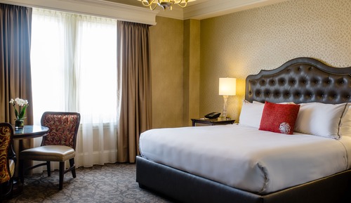 Chambre Supérieure, 1 très grand lit
