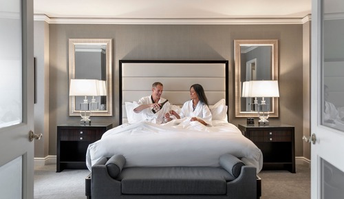 Chambre Standard, 1 très grand lit (Mobility/Hearing Access, Roll-In Shwr)