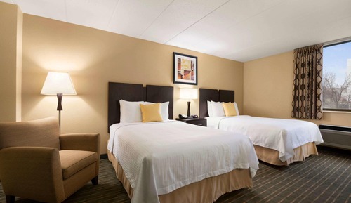 Chambre Deluxe, 2 lits doubles, accessible aux personnes à mobilité réduite (Mobility Accessible)