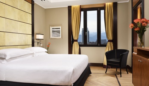 Suite (Diplomatic)