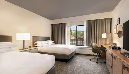 Chambre, 2 grands lits, accessible aux personnes à mobilité réduite (Mobility, Roll-In Shower)