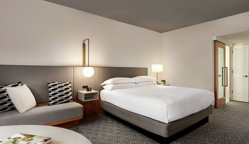 Chambre, 1 très grand lit, accessible aux personnes à mobilité réduite