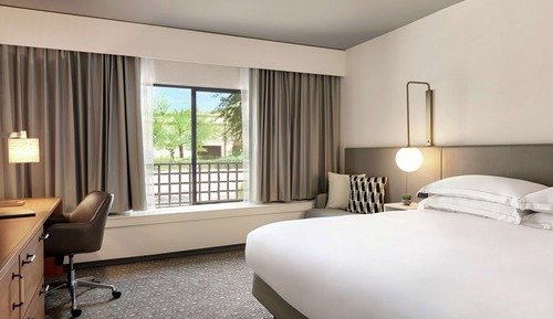 Chambre Deluxe, 1 très grand lit