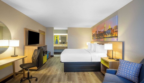 Chambre, 1 grand lit, accessible aux personnes à mobilité réduite