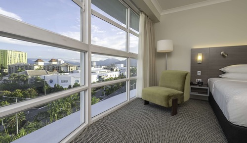 Chambre Deluxe, 1 très grand lit, vue ville