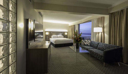 Suite, 1 très grand lit, balcon, vue océan