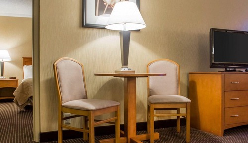 Suite, 1 très grand lit et 1 canapé-lit, non-fumeurs