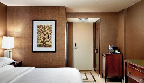 Chambre, 1 très grand lit et 1 canapé-lit (Guest)