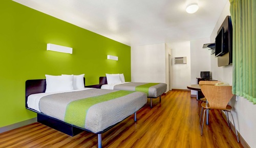 Chambre Standard, 2 lits doubles, accessible aux personnes à mobilité réduite, non-fumeurs