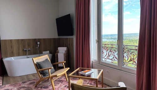 Chambre Double Premium, 1 grand lit, vue fleuve