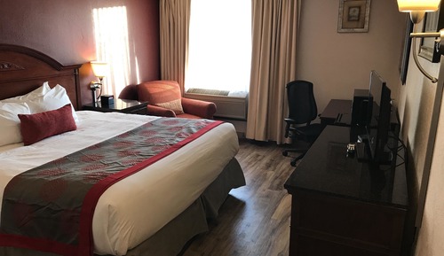 Chambre, 1 grand lit, accessible aux personnes à mobilité réduite