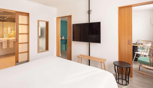 Suite Supérieure, 1 grand lit et 1 canapé-lit