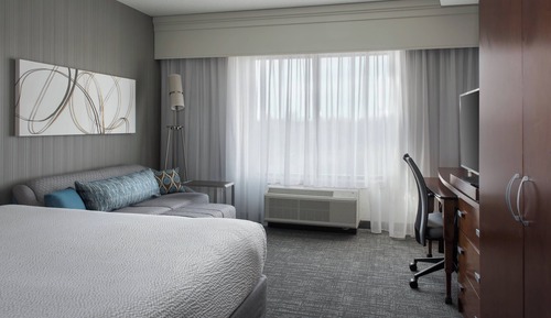 Chambre, 1 très grand lit et 1 canapé-lit (Mobility Accessible, Tub)