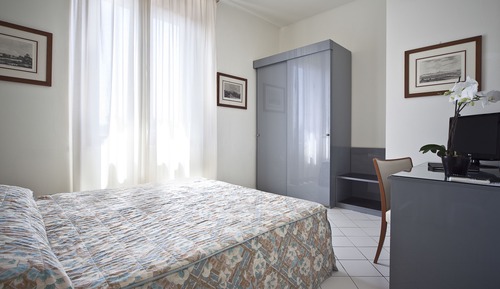 Chambre Standard Double ou avec lits jumeaux