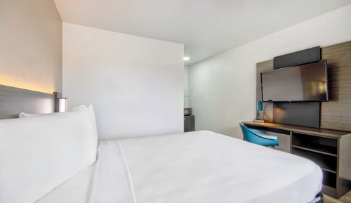 Chambre Deluxe, 1 grand lit, non-fumeurs, réfrigérateur