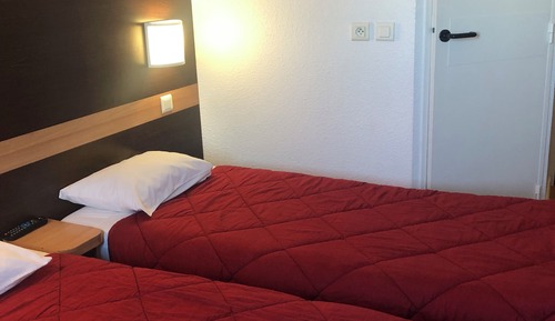 Chambre Standard, 2 lits une place