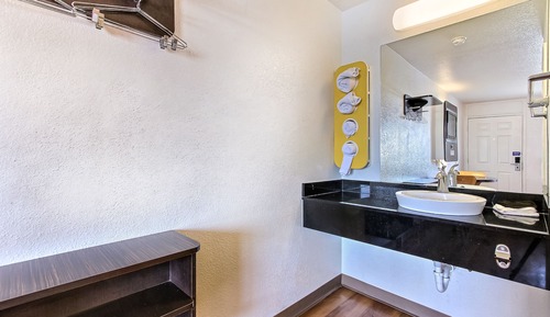 Chambre Standard, 1 grand lit, non-fumeurs