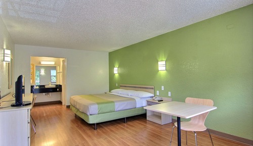 Chambre Standard, 1 très grand lit, non-fumeurs