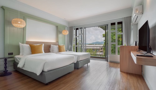 Deluxe Twin Room
