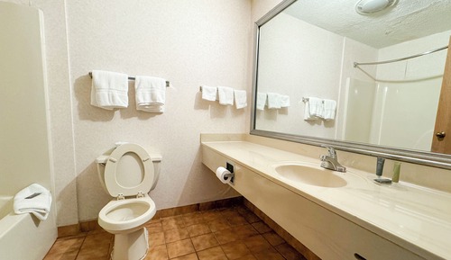 Chambre Signature, 1 très grand lit, non-fumeurs, bain à remous