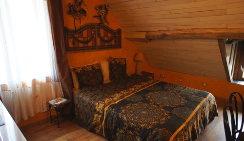 Chambre Double Supérieure, salle de bains attenante, vue parc (Bief)