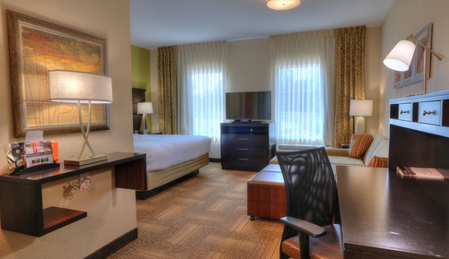 Suite Studio, 1 grand lit, accessible aux personnes à mobilité réduite (Mobility, Accessible Shower)