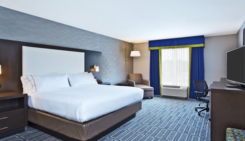 Chambre, 1 très grand lit, accessible aux personnes à mobilité réduite (Roll-In Shower)