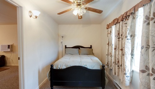 Cabane Deluxe, non-fumeurs, cuisine (Bunks,Linens Included, No Pets )