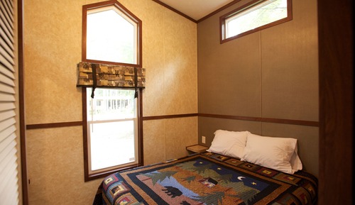 Chambre, plusieurs lits (Park Model Deluxe)
