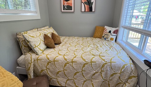 Maison, 1 chambre (No pets, tiny house, linens included)