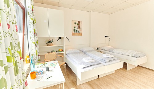 Chambre Triple, salle de bains attenante
