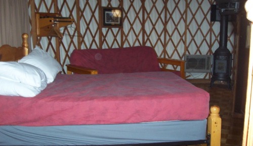 Tente, non-fumeurs, coin cuisine (Yurt Hideaway, No Pets)