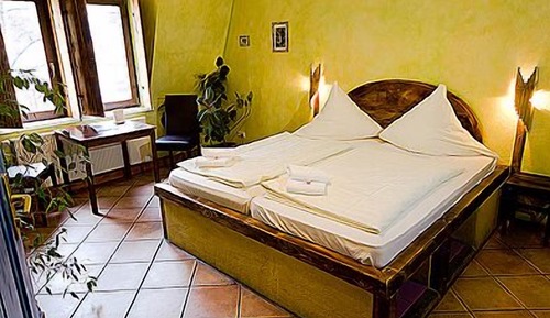 Chambre Double, salle de bains commune