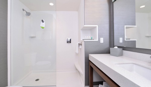Chambre Deluxe, 1 très grand lit et 1 canapé-lit