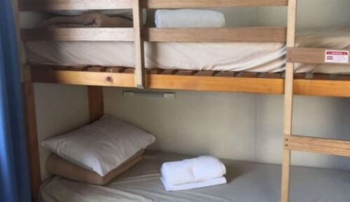 Cabane Économique (Sleeps 4 - Pet Friendly)