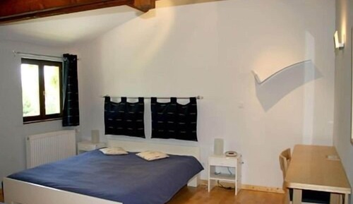 Chambre Triple Standard, salle de bains privée