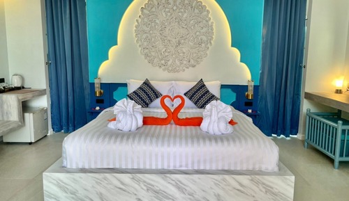 King Room with Pool View