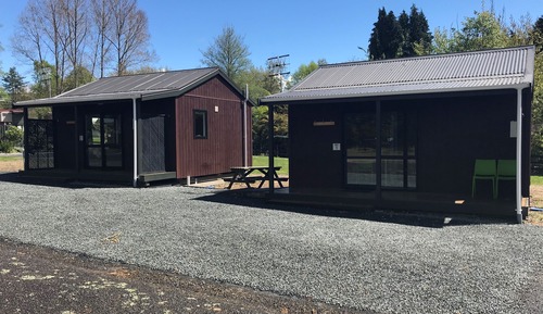 Cabane, salle de bains attenante