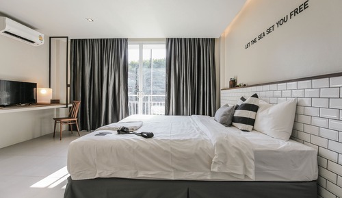 Chambre Supérieure, balcon