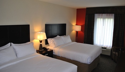 Chambre Standard, 2 grands lits, accessible aux personnes à mobilité réduite (Communications)