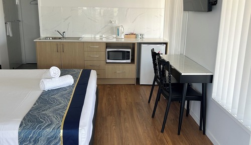 Chambre Deluxe, 1 très grand lit, coin cuisine