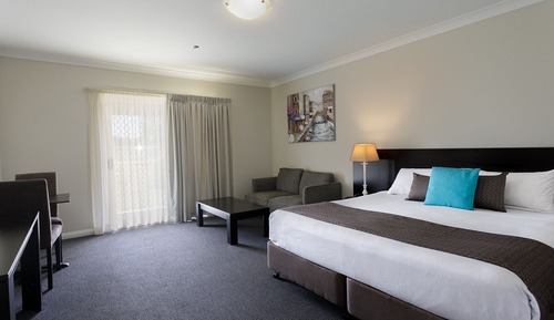 Deluxe King Room