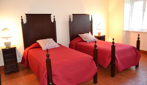 Chambre Familiale (2 Adults and 1 Child)