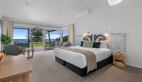 Studio Standard (Beachfront Spa Villa)