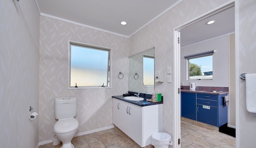 Studio, baignoire