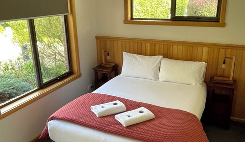 Studio Standard, 1 grand lit, salle de bains attenante, vue jardin (Skippers)