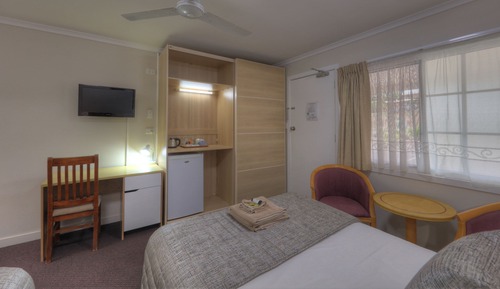 Studio Deluxe (Deluxe Family Room)