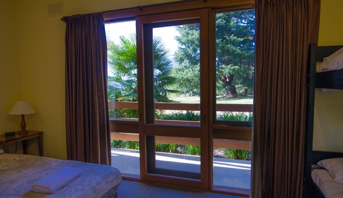 Chambre Familiale, plusieurs lits, vue colline